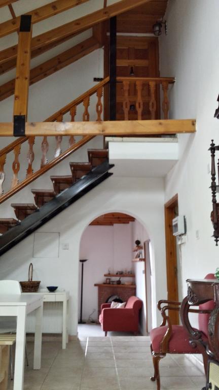 Villa In Moniatis Chambre photo