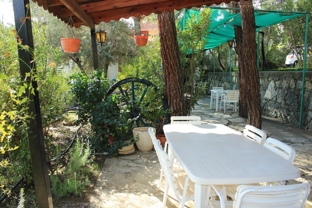 Villa In Moniatis Chambre photo