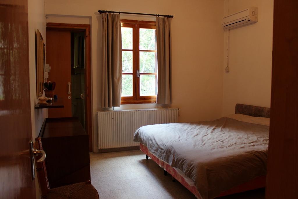 Villa In Moniatis Chambre photo